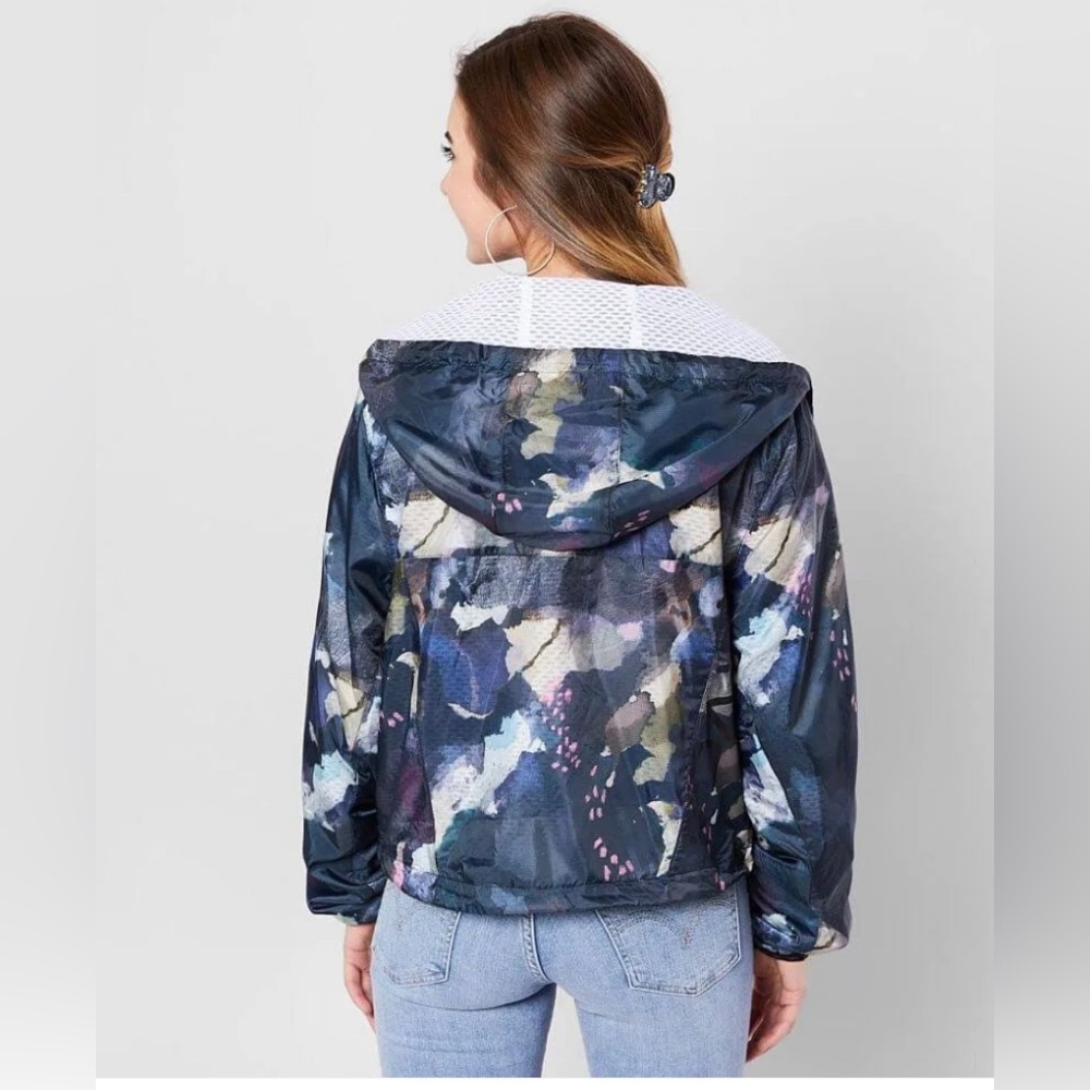 RVCA RIPSTOP WINDBREAKER JACKET - Picture 2 of 4